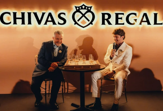 CHIVAS REGAL x CHARLES LECLERC: CÚ BẮT TAY GIỮA CHIVAS VÀ TAY ĐUA NỔI TIẾNG F1