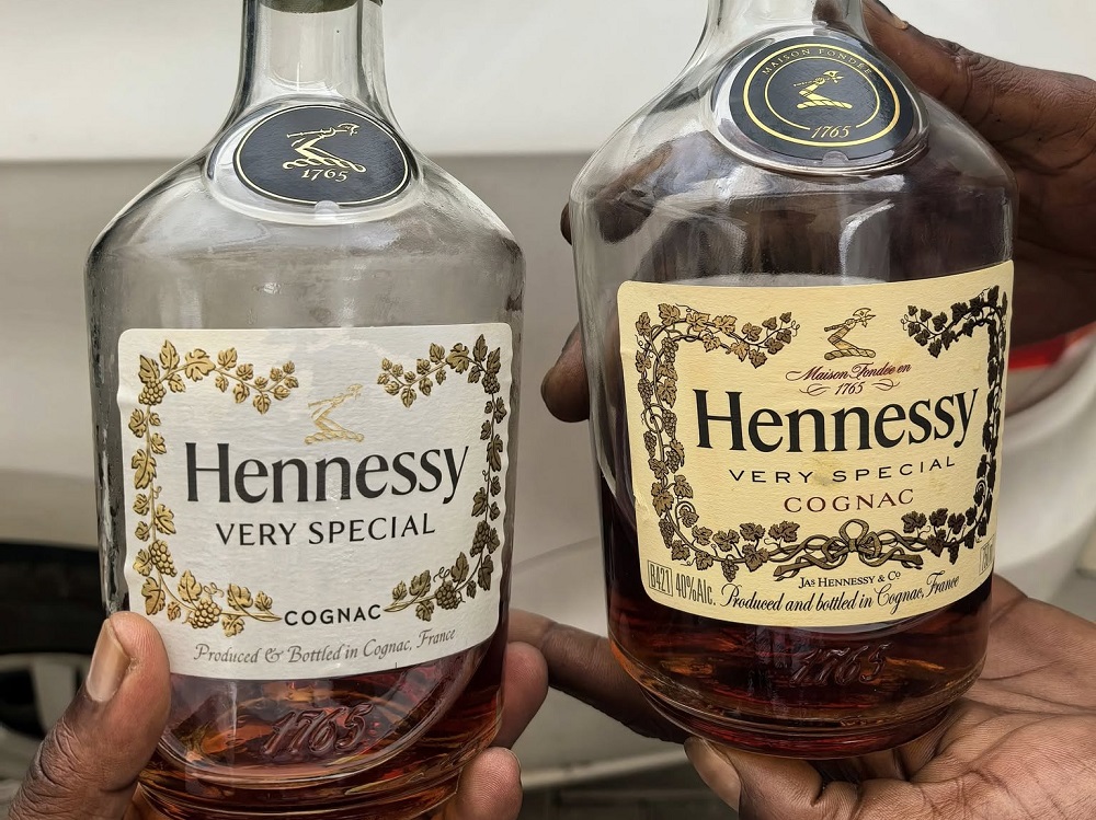 phân biệt Hennessy thật giả