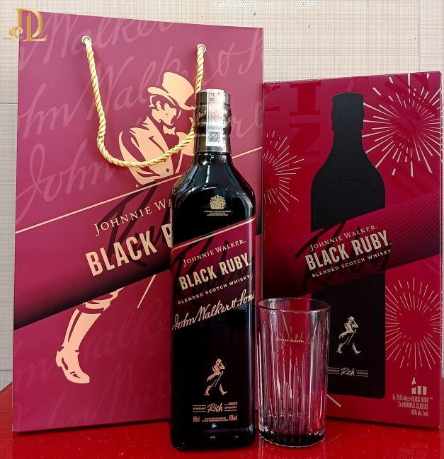 Johnnie Walker Black Ruby – Hộp Quà Tết 2027